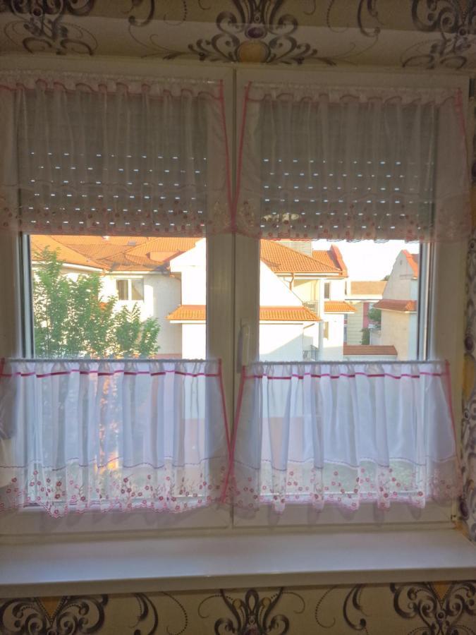 Kleopatra Apartman Hajduszoboszlo Ngoại thất bức ảnh